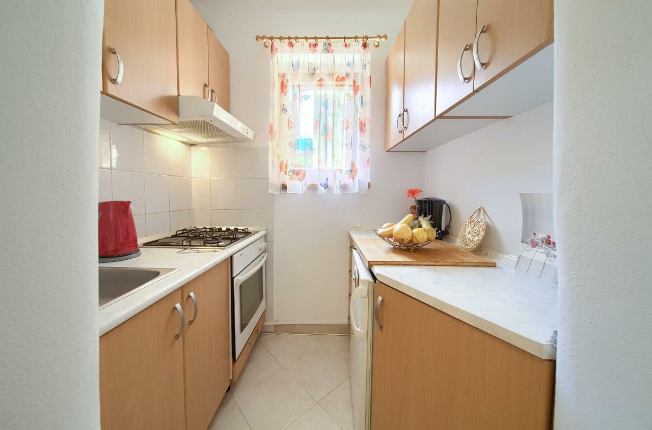 Hrast Apartment Krk Town Exterior photo